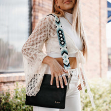 Load image into Gallery viewer, Clawdia Crossbody Clutch Bag